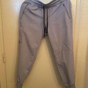 Grey’s Anatomy scrub joggers in moonstruck
